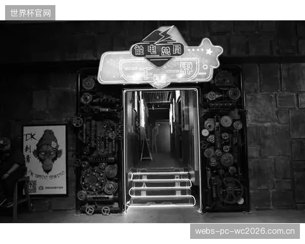 警惕技术供应商利用封闭生态系统“绑架”体育场馆，一旦选定某品牌，后续升级与数据迁移将面临巨大障碍