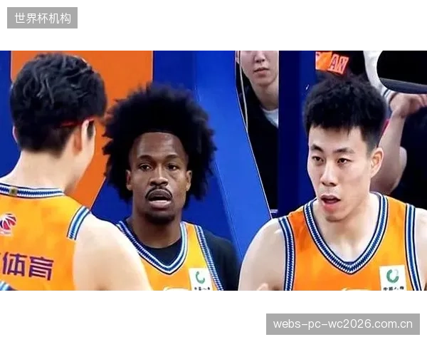 张镇麟的到来解放了古德温的组织压力，上海队豪华锋线群成为后卫传球的完美终结点。